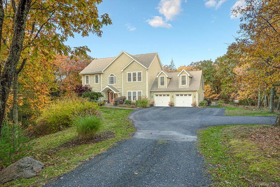 130 Rock Ledge Lane - Photo 1