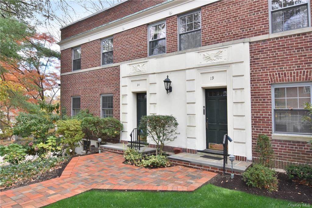 19 Alden Place - Photo 1