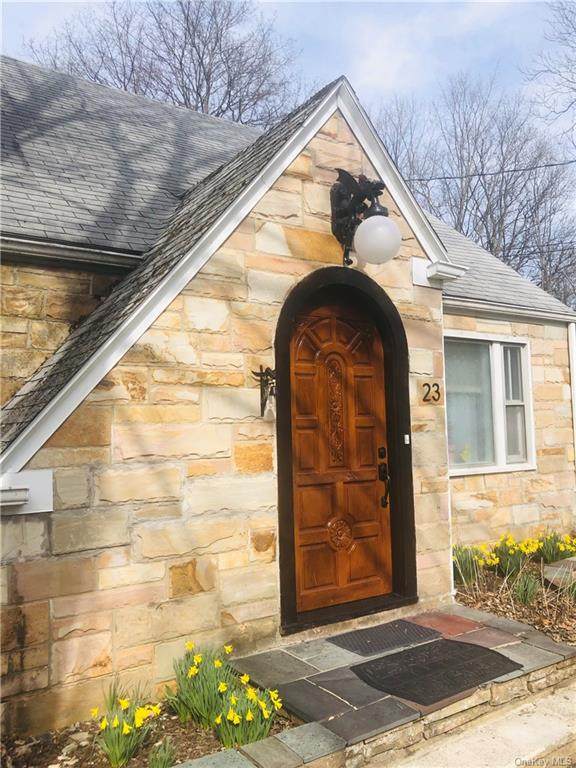 23 Lindberg Avenue - Photo 1