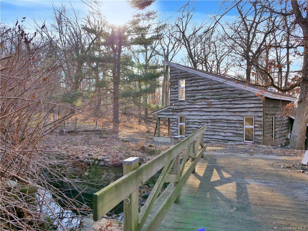 8 Buttermilk Falls Lane - Photo 1