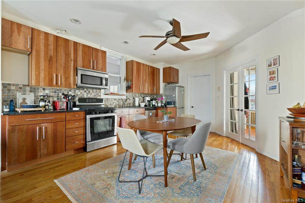226 20th Street - Photo 1
