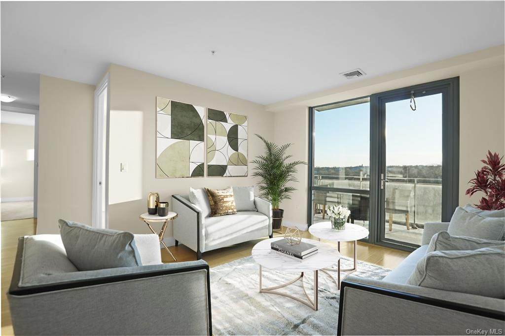 701 Ridge Hill Boulevard - Photo 1