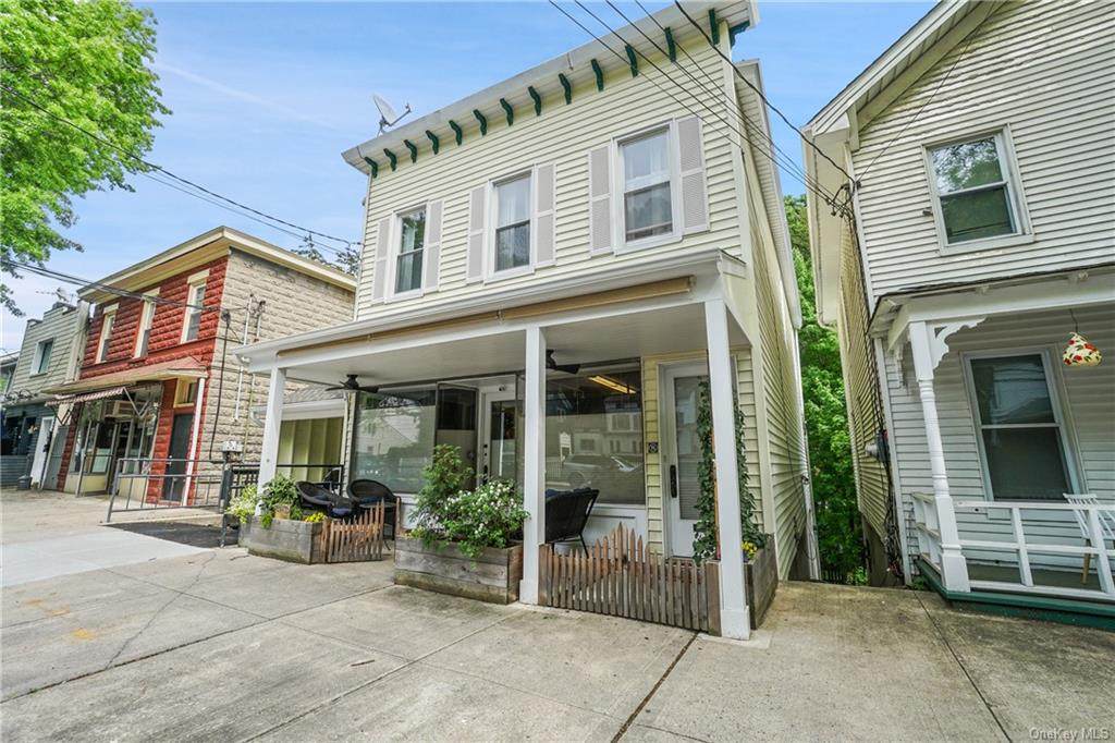 136 Grand Street - Photo 1