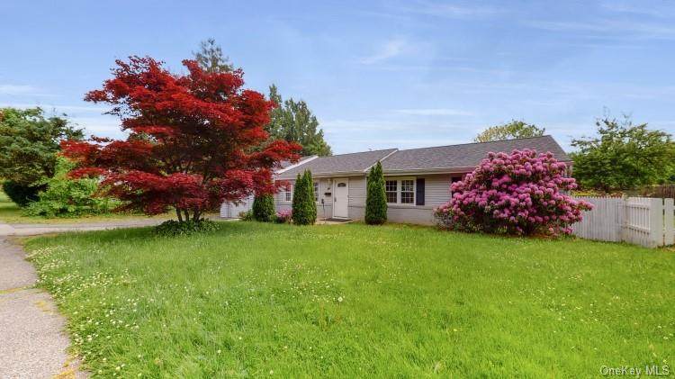 14 Cloverdale Avenue - Photo 1