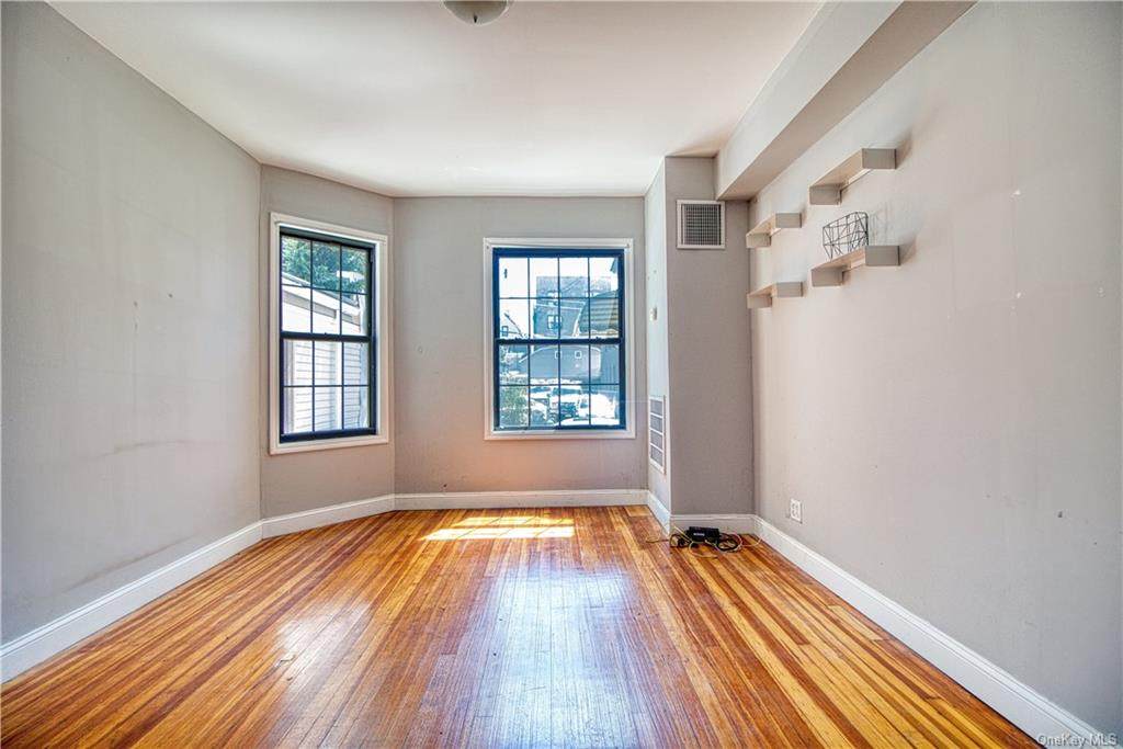 31 Pearl Street - Photo 1