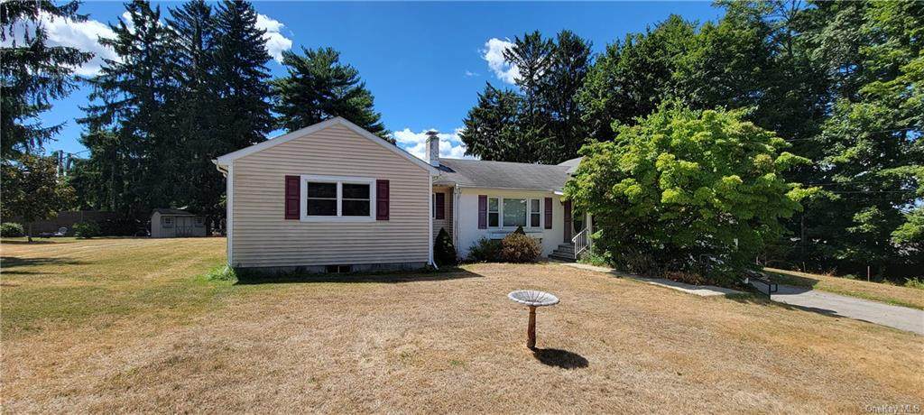 4 Round Hill Road - Photo 1
