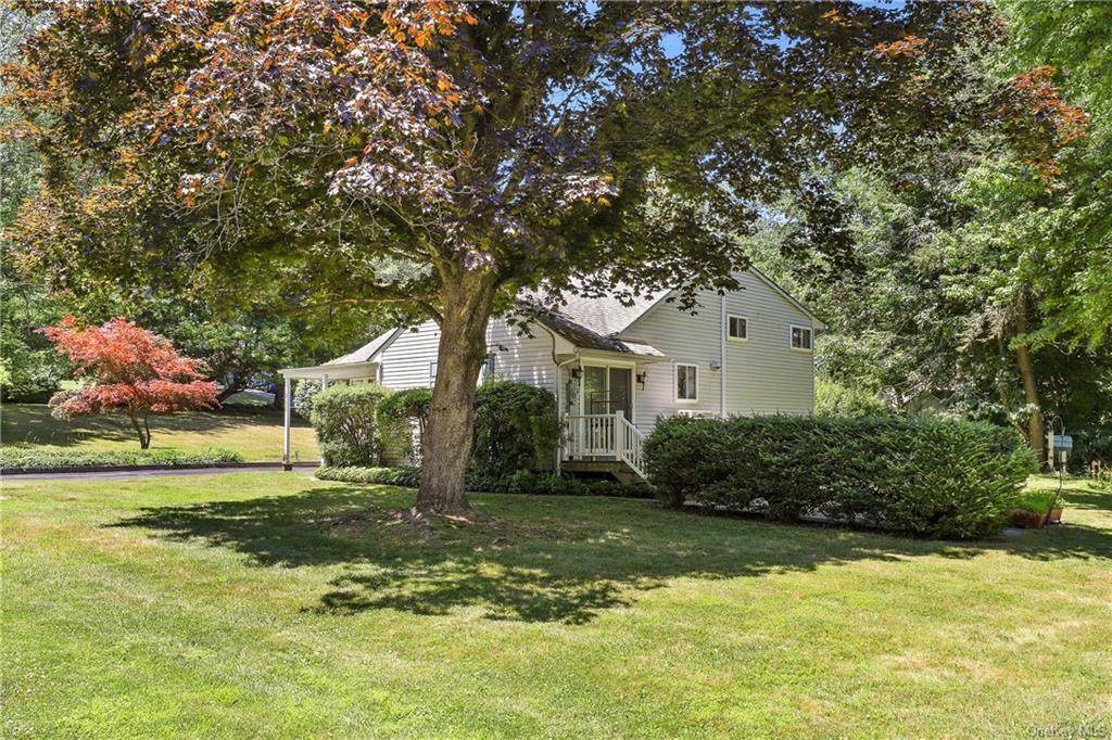 1536 Cross Road - Photo 1