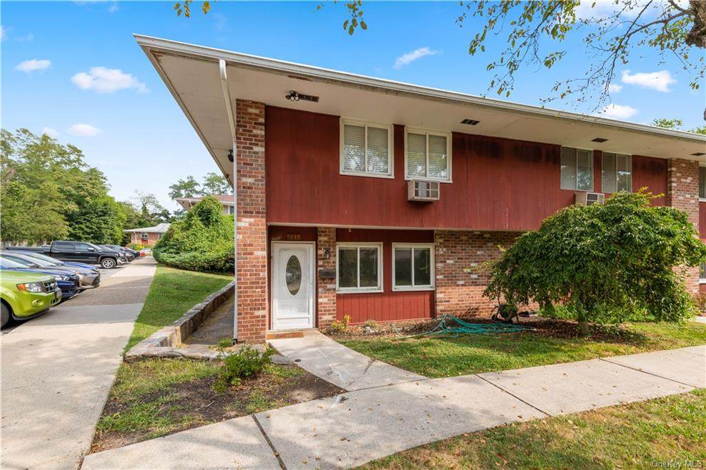 501 Old Country Road - Photo 1