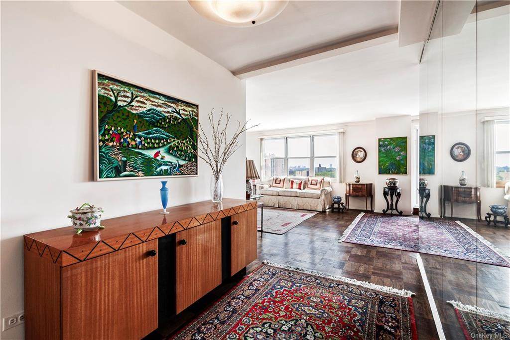 3935 Blackstone Avenue - Photo 1