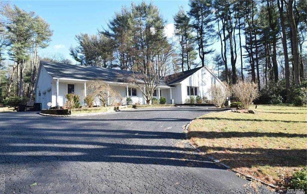 3 Dorchester Drive - Photo 1
