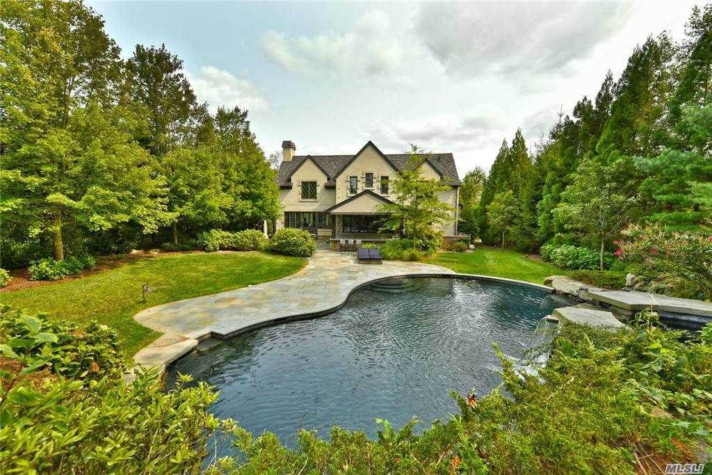 9 Earle Drive - Photo 1