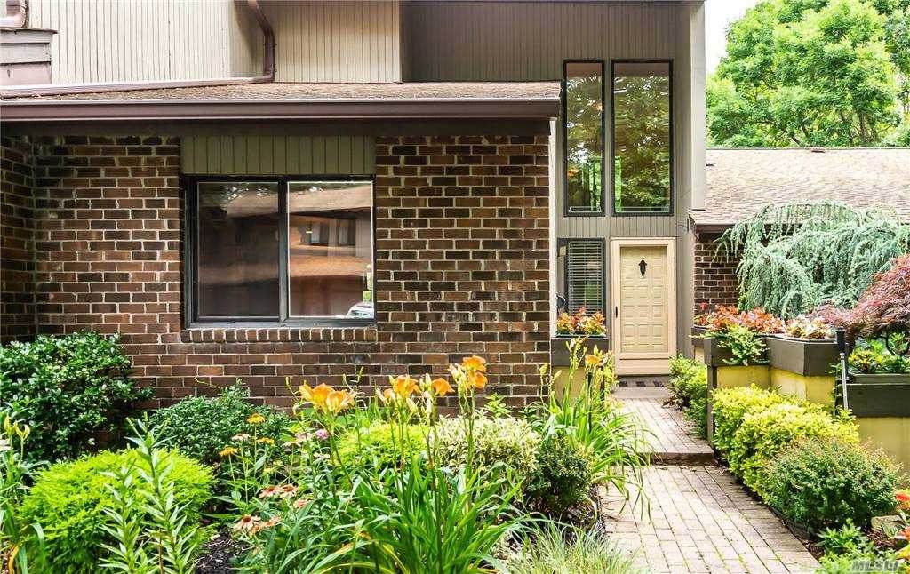 310 Vista Drive - Photo 1