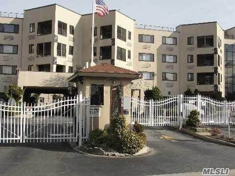 725 Miller Avenue - Photo 1