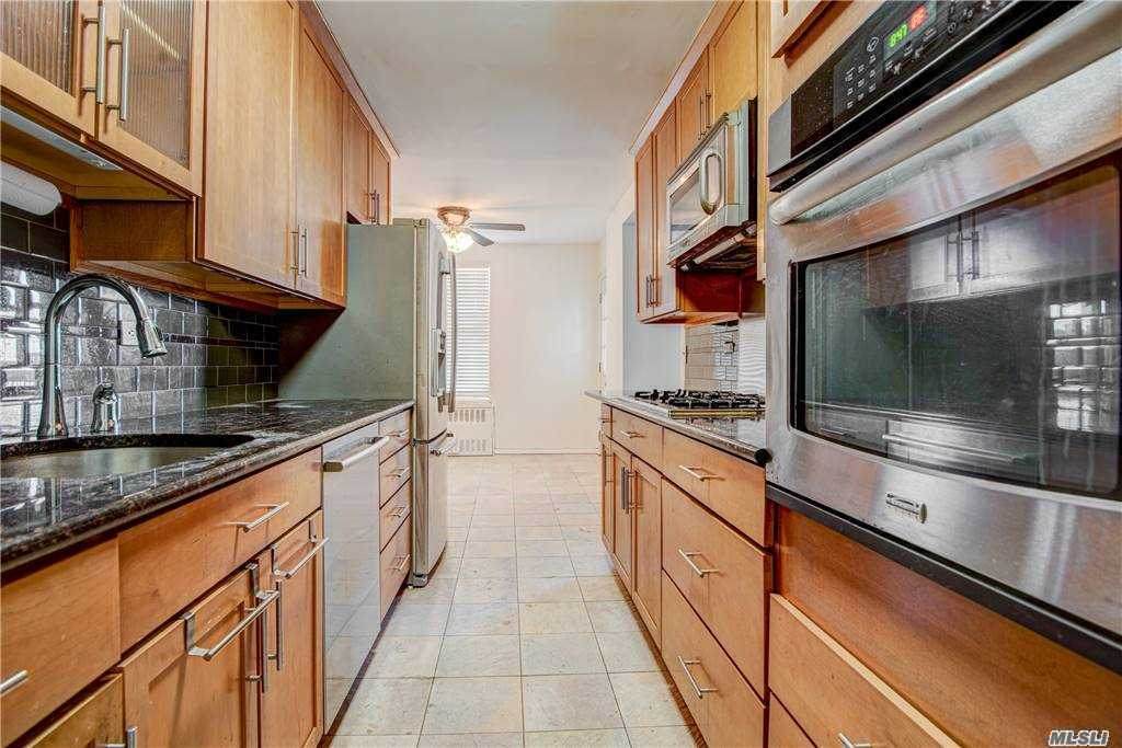 5425 Valles Avenue - Photo 1