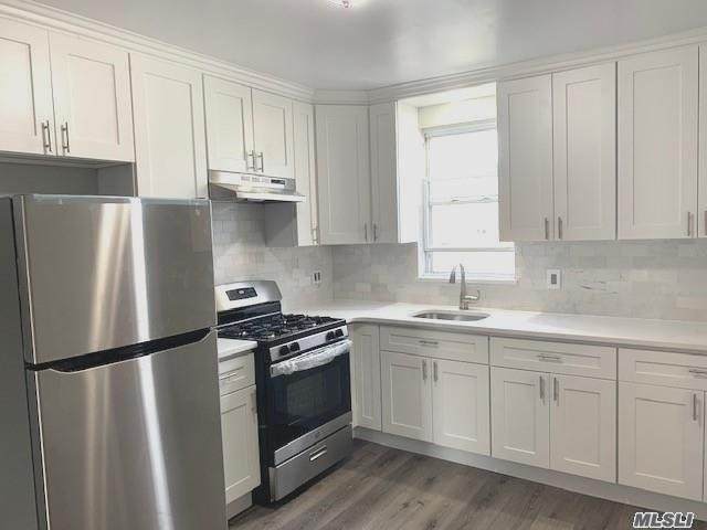 15-32 Clintonville Street - Photo 1