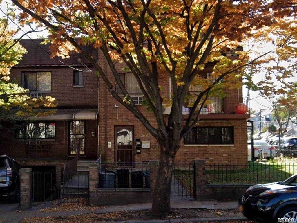 2000 Tillotson Avenue - Photo 1