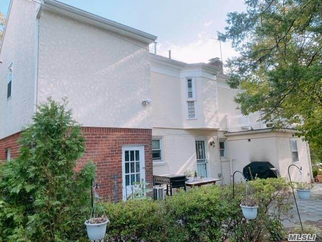 80-76 Springfield Boulevard - Photo 1