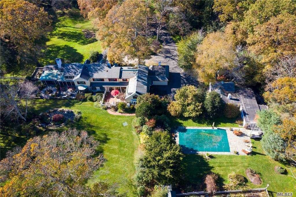 240 Piping Rock Road - Photo 1