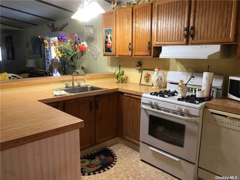 1800 -20E Osborne Avenue - Photo 1