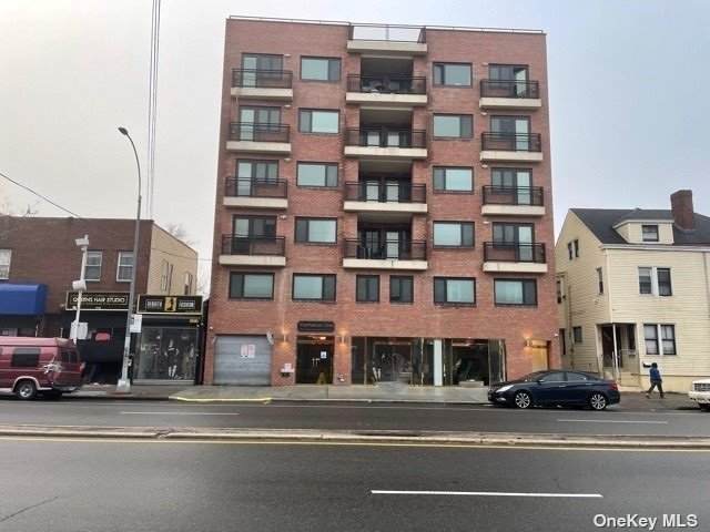 172-18 Jamaica Avenue - Photo 1