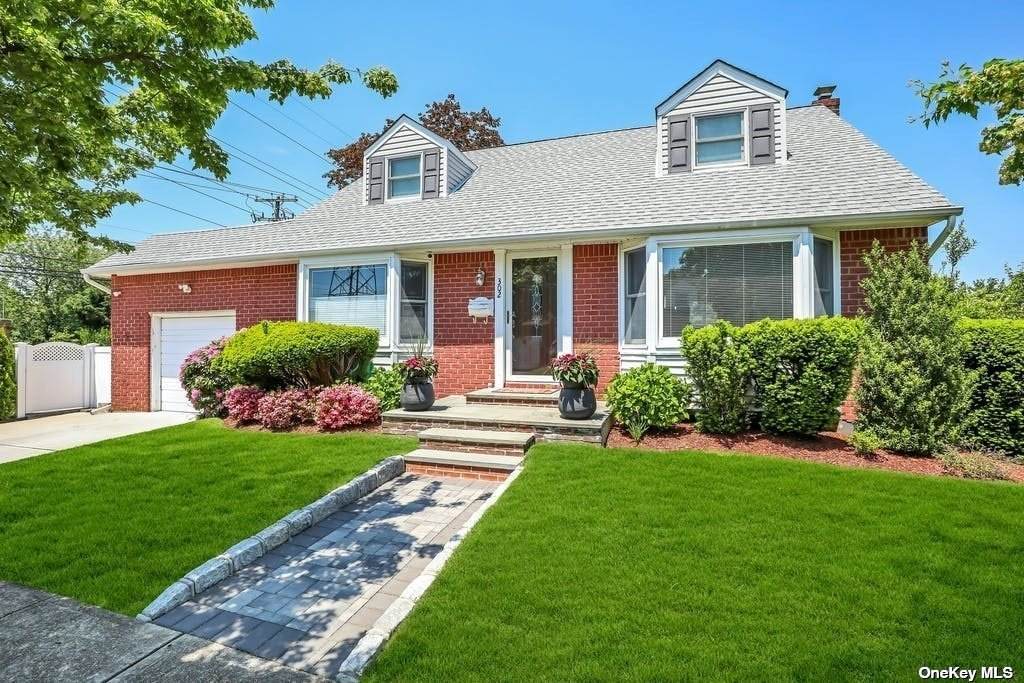 302 Roselle Street - Photo 1