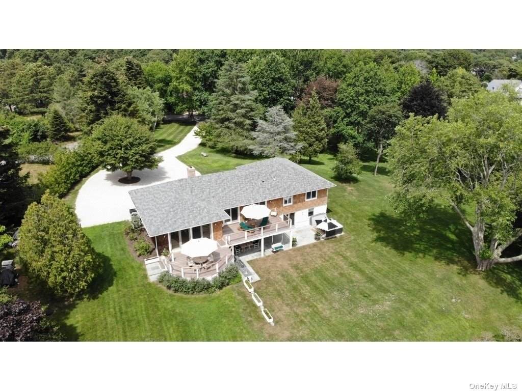 72 Shinnecock Hills Road - Photo 1