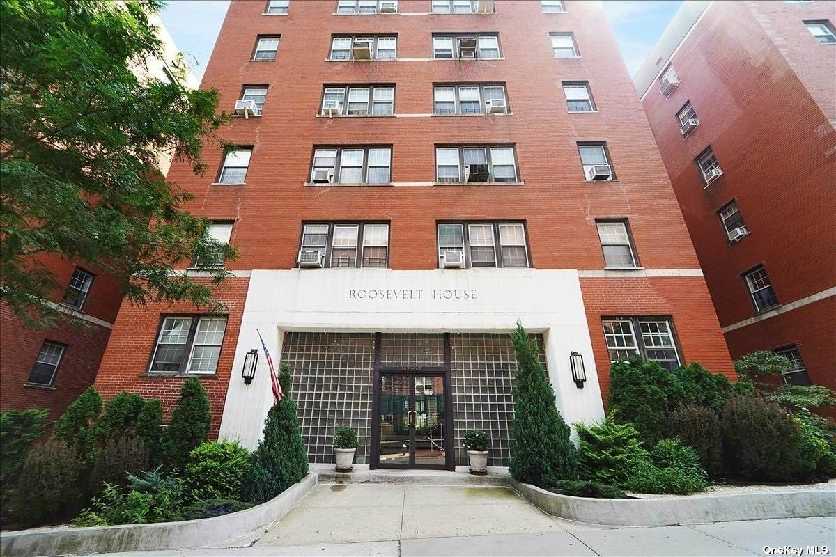 102-40 67 Drive - Photo 1