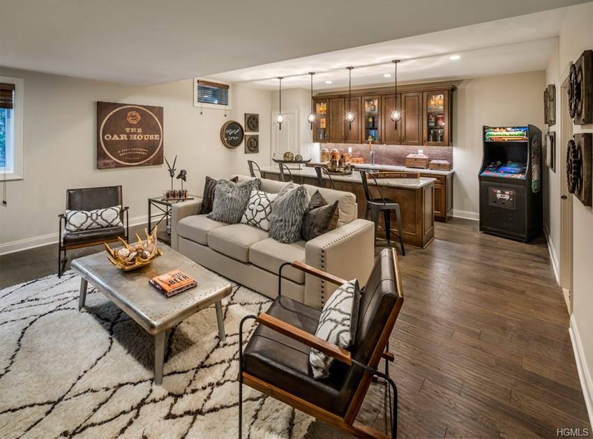 21 Bernheimer Lane - Photo 1