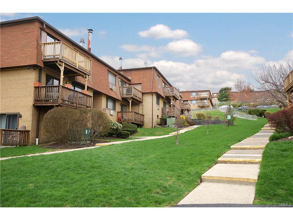 321 Richard Court - Photo 1