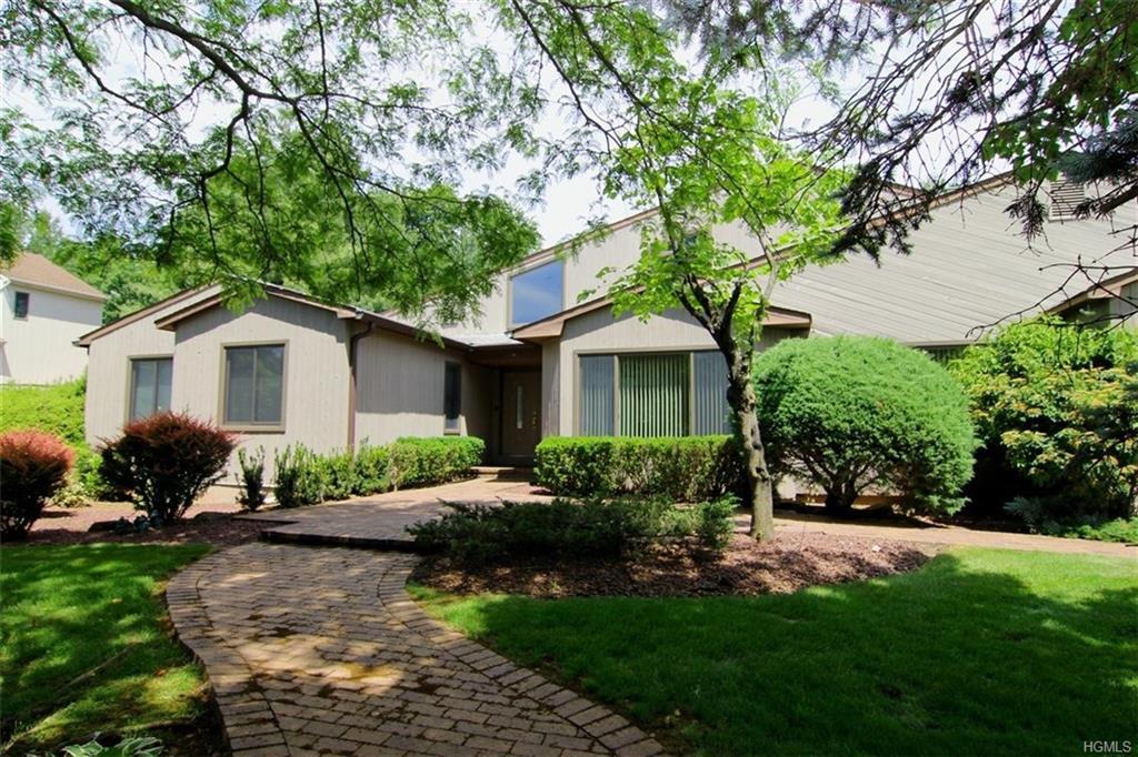 14 Lady Godiva Way - Photo 1
