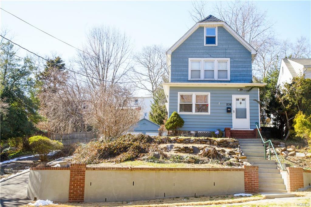 238 Hutchinson Boulevard - Photo 1