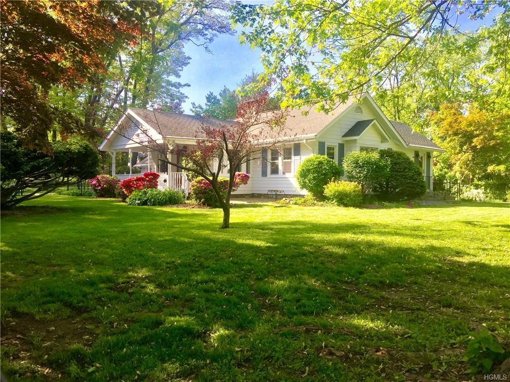 11 Laurel Avenue - Photo 1