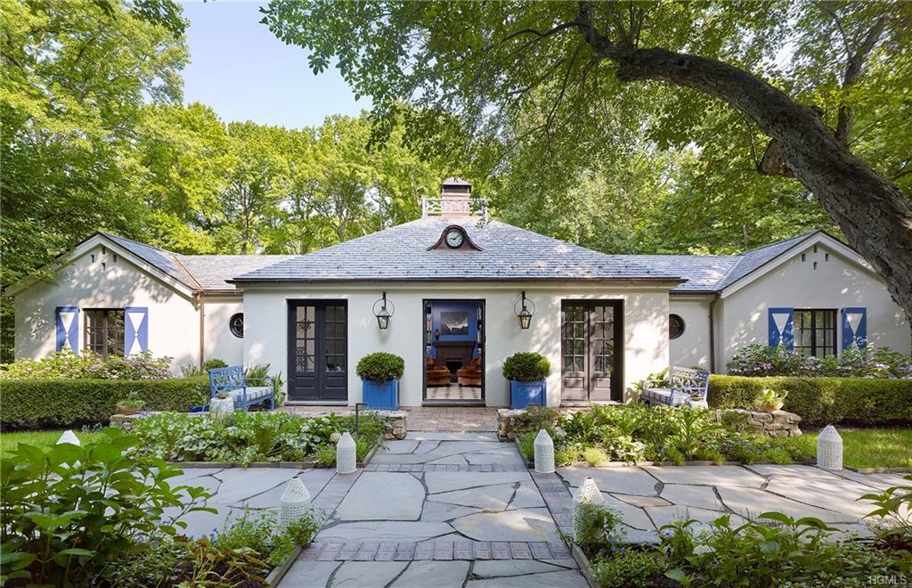 96 Washington Spring Road - Photo 1