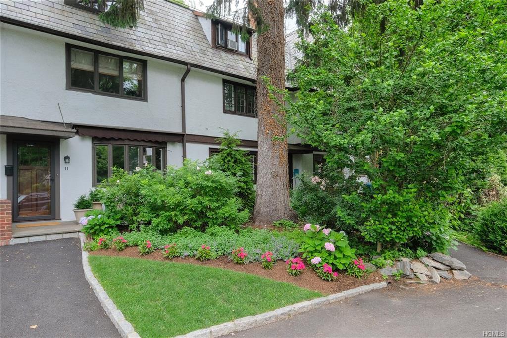 11 Bolton Gardens - Photo 1