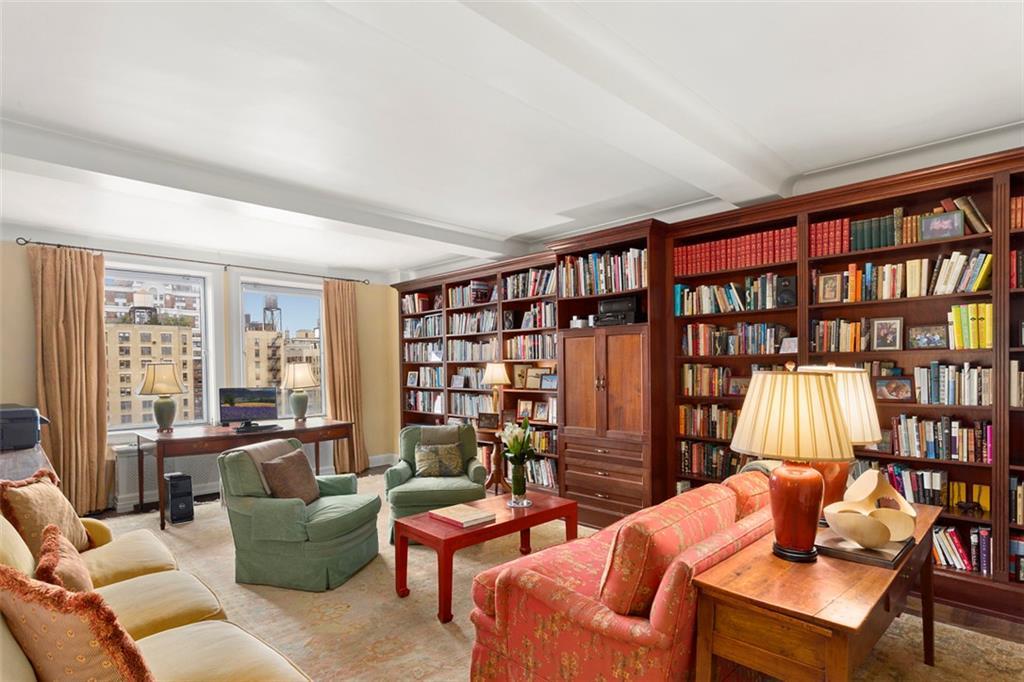 118 Riverside Drive - Photo 1