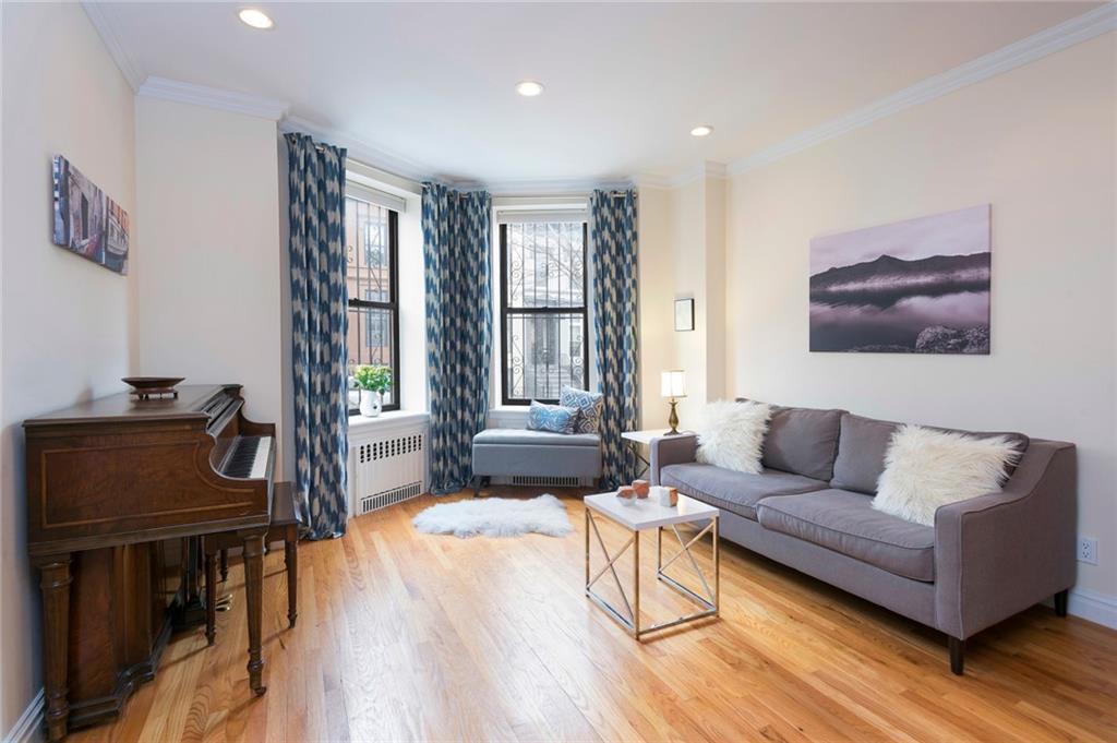 57 Garfield - Photo 1