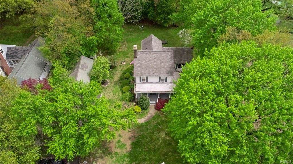 186 Grandview Avenue - Photo 1