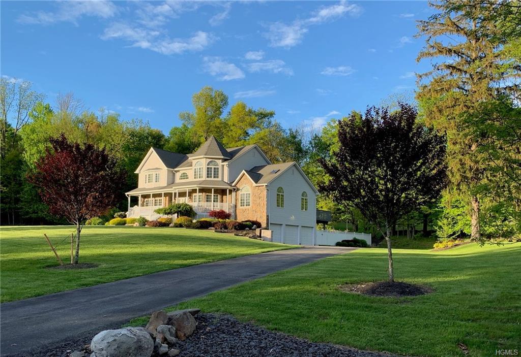 2 Green Valley Court - Photo 1