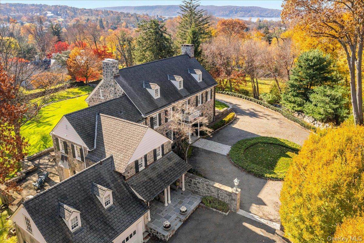 5 Belmont Drive - Photo 1