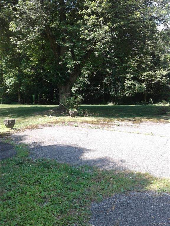 2 Hartford Lane - Photo 1