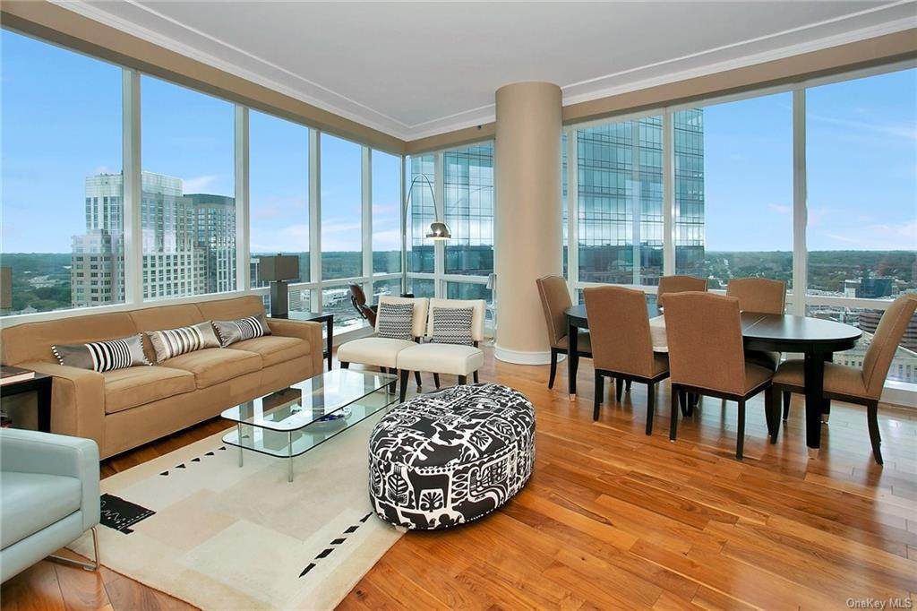 5 Renaissance Square - Photo 1