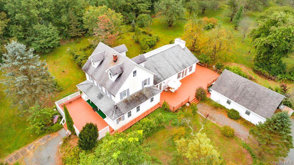 113 Fallsdale Road - Photo 1