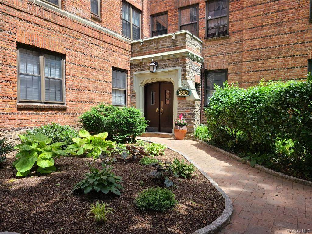 830 Bronx River Road - Photo 1