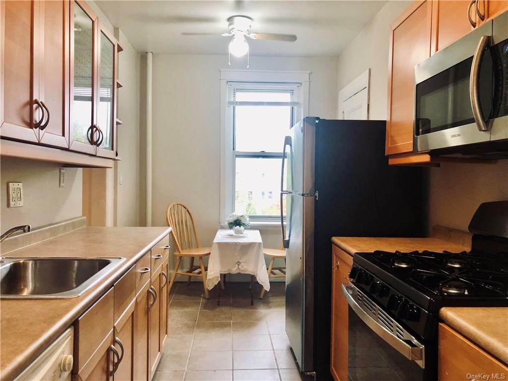 472 Gramatan Avenue - Photo 1