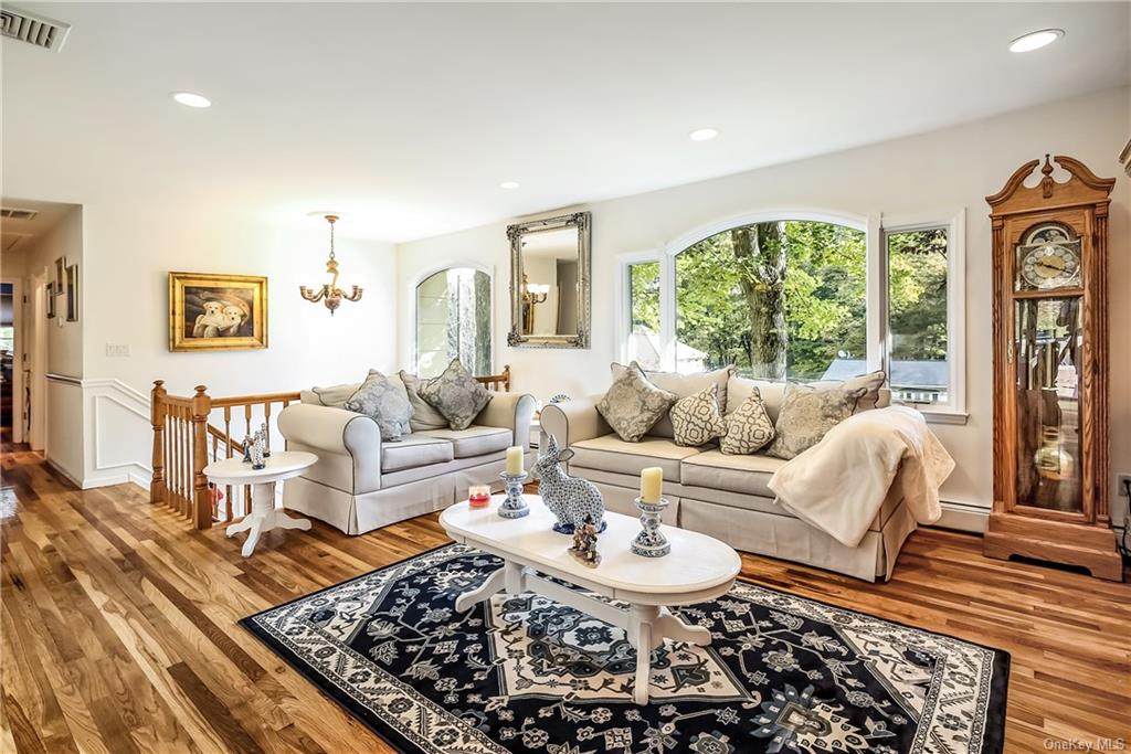 3167 Poplar Street - Photo 1