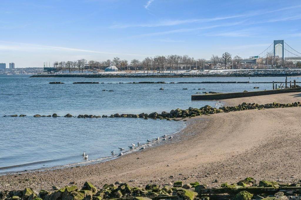 24B Edgewater Park - Photo 1