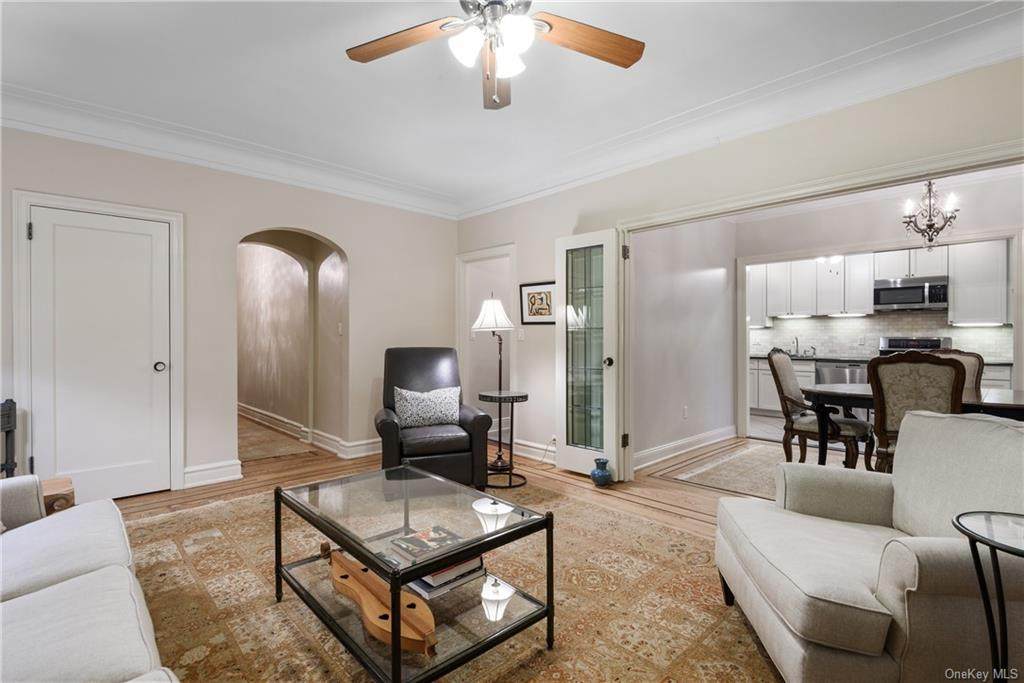 14 Chatsworth Avenue - Photo 1