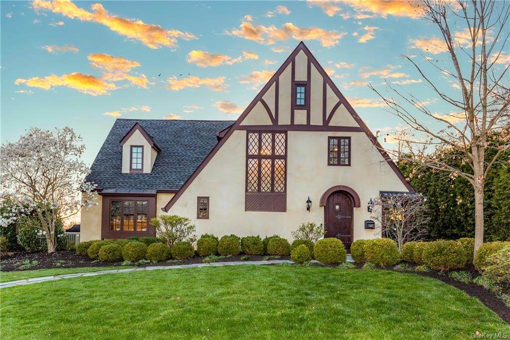553 Manor Ridge Road - Photo 1