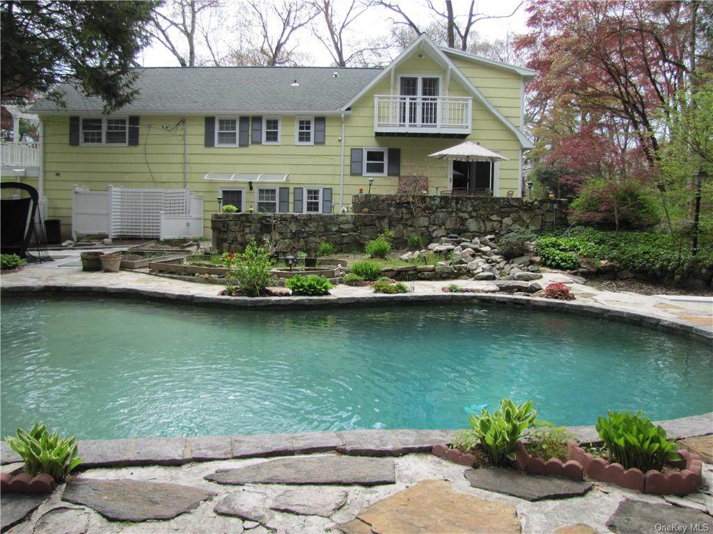 47 Mimosa Drive - Photo 1