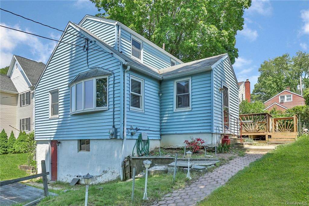 169 Bainbridge Avenue - Photo 1